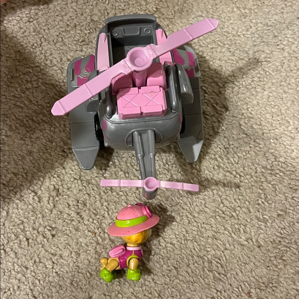 Paw Patrol Jungle Rescue Skye's Jungle Helicopter - Picture 4 of 4